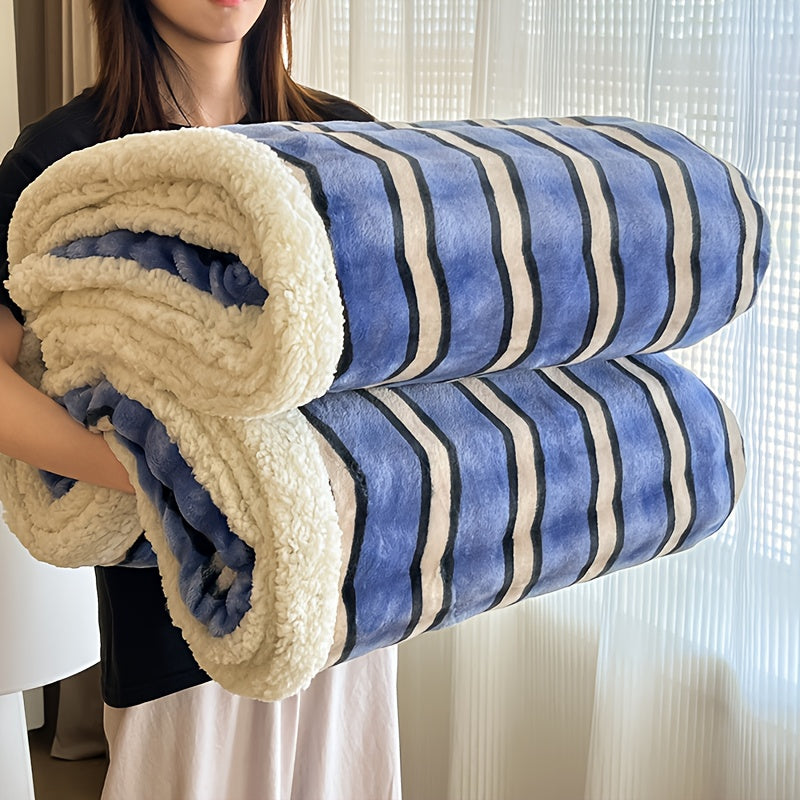 Checkered Pattern Throw Blanket Soft Cozy Fleece Blanket for Bed Sofa Multiple Sizes & Colors Lightweight Warm Blanket for Bedroom Dorm Living Room Home Decor Gift