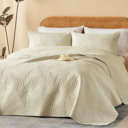 Quilt Set Queen Size 2/3 Piece Lightweight Microfiber Bedspread Soft Cool Coin Pattern Coverlet for All Seasons – Modern Summer Quilt with Pillow Cases for Bedroom Family Gift