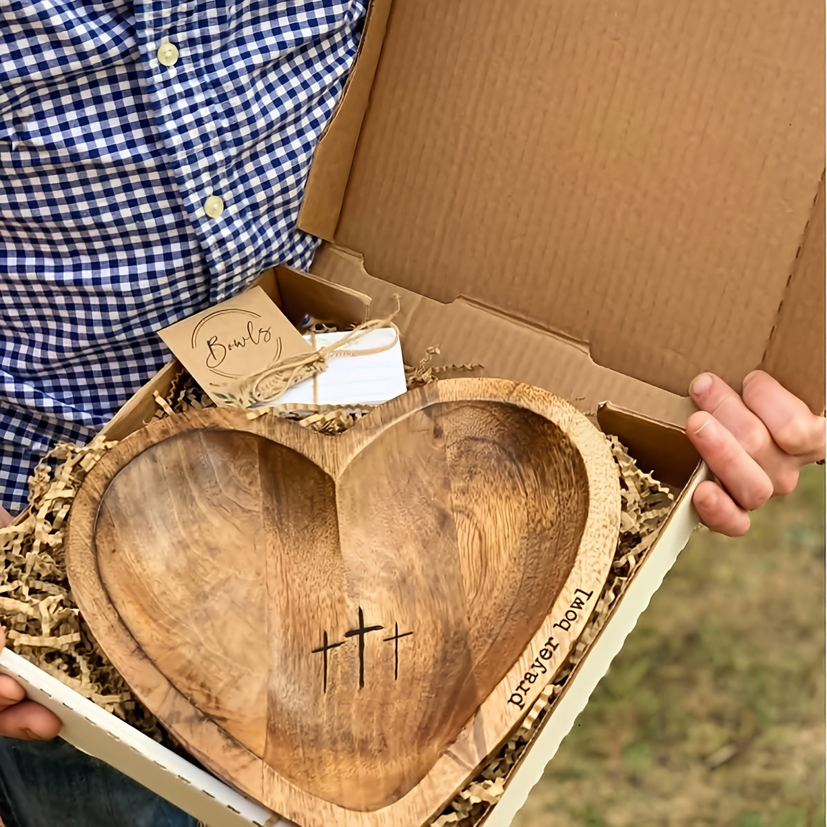 Wooden Prayer Bowl Heart Shaped – Christian Gift for Women, Religious Home Decor, Spiritual Blessing Bowl, Natural Wood Grain, Smooth Finish, Let's Pray Together, Congregation & Church Gift
