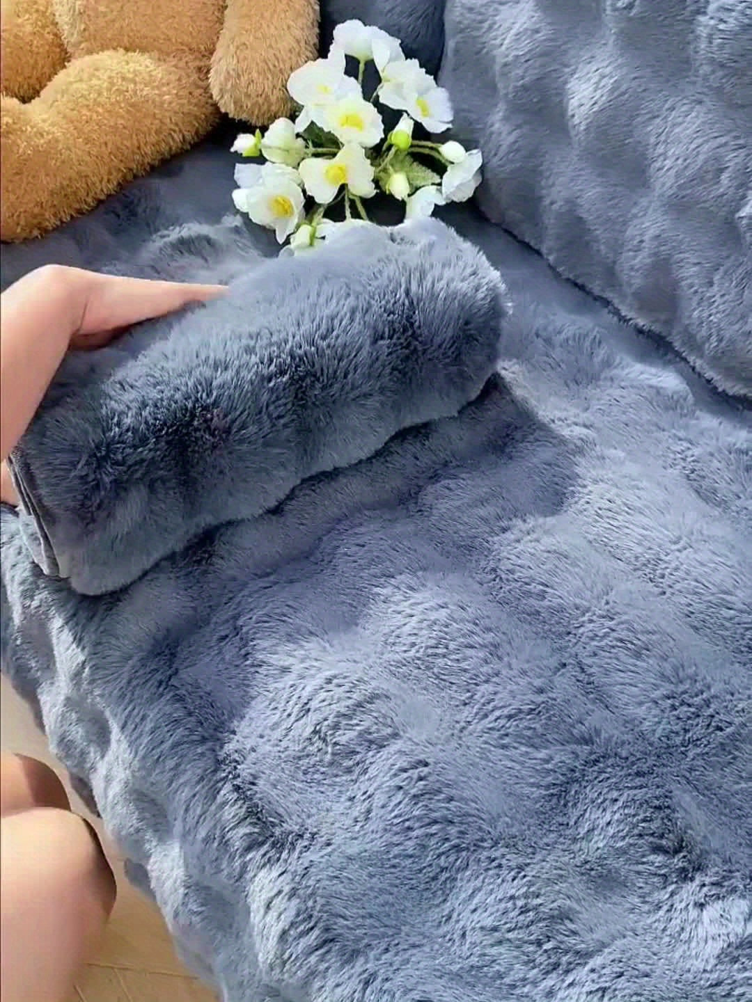 Faux Rabbit Plush Sofa Cover Winter Warm Thickened Anti-Slip Furniture Protector – Soft Pet-Friendly Couch Cover for Living Room Bedroom Office, 4 Colors