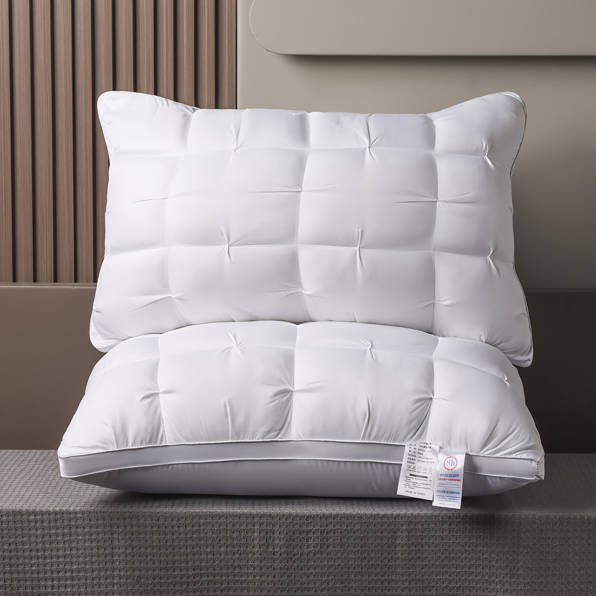 Hotel Quality Pillows 2 or 4 Pack Ultra-Soft Luxury Bed Pillows for Side Back & Stomach Sleepers - Machine Washable, All-Season Comfort Sleeping Pillows for Home Bedroom & Hotel Use, Perfect Gift Set