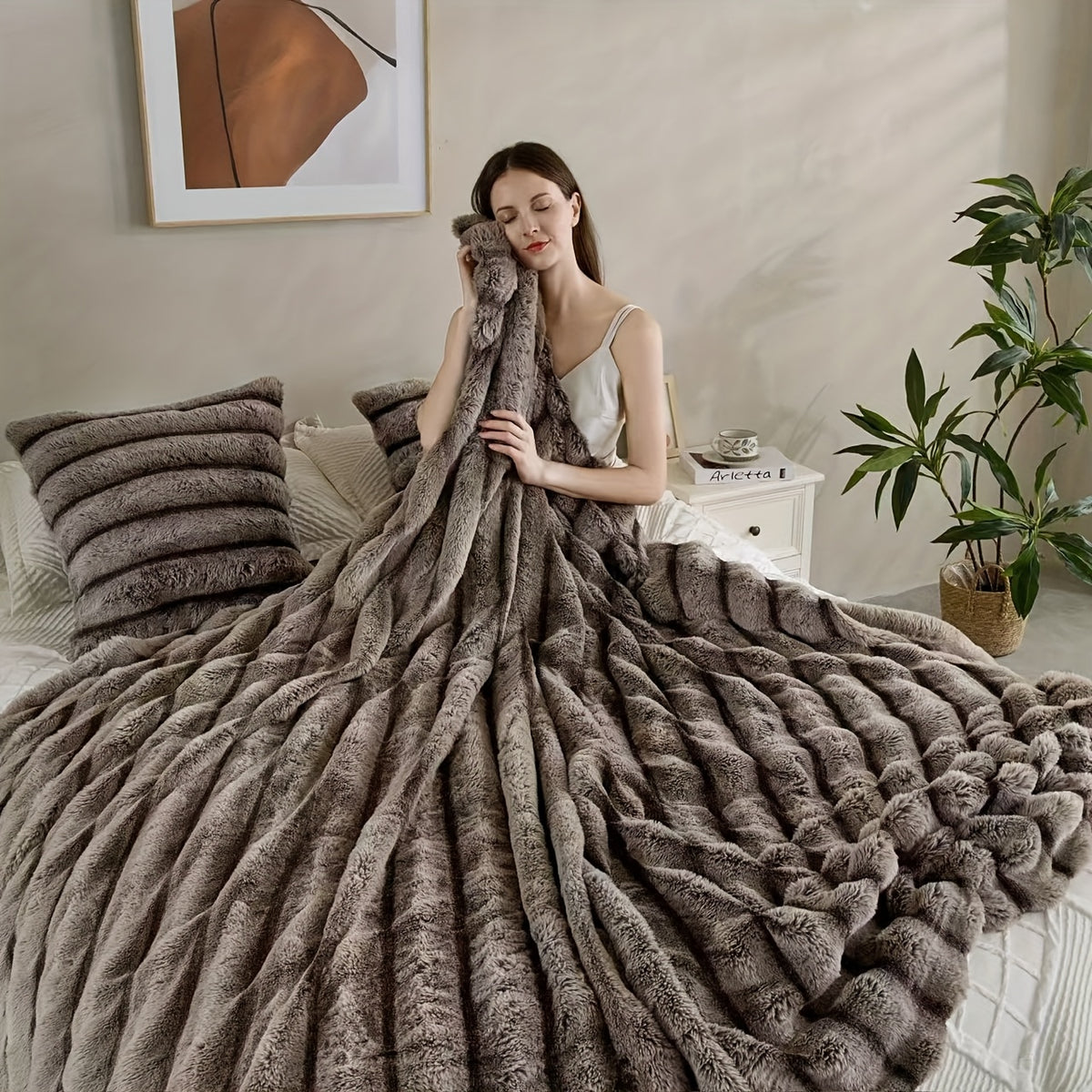 Faux Rabbit Fleece Blanket, Double Layer Thickened Soft Warm Throw – All Season Reversible Blanket for Adults, Couch, Bed & Travel, Machine Washable, Throw / Twin XL / Queen / King, Grey Khaki Beige