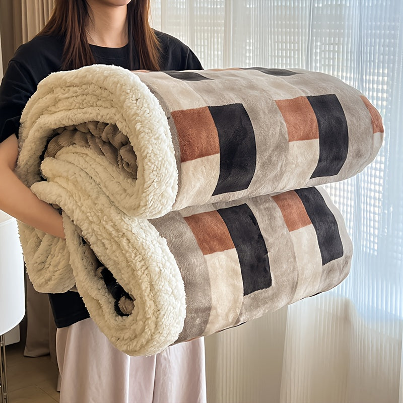Checkered Pattern Throw Blanket Soft Cozy Fleece Blanket for Bed Sofa Multiple Sizes & Colors Lightweight Warm Blanket for Bedroom Dorm Living Room Home Decor Gift