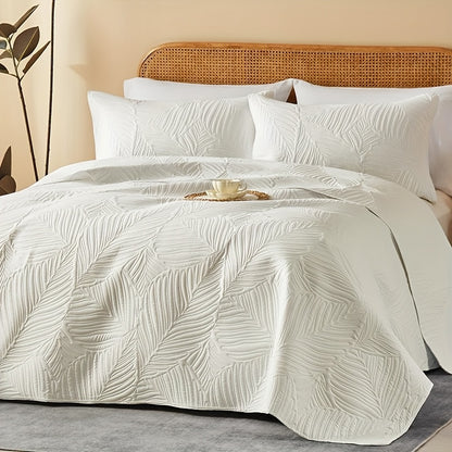 Quilt Set Queen Size 2/3 Piece Lightweight Microfiber Bedspread Soft Cool Coin Pattern Coverlet for All Seasons – Modern Summer Quilt with Pillow Cases for Bedroom Family Gift