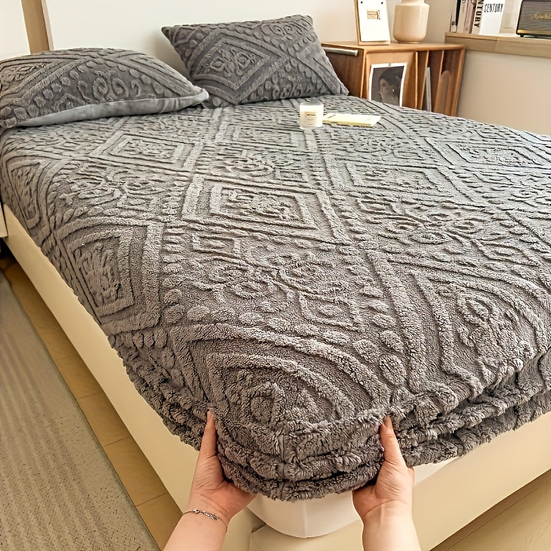 Velvet Mattress Cover Bed Protector Thickened Warm Fitted Mattress Pad European Style Taff Velvet Bed Cover Twin Full Queen King California King Fall Winter Bedroom